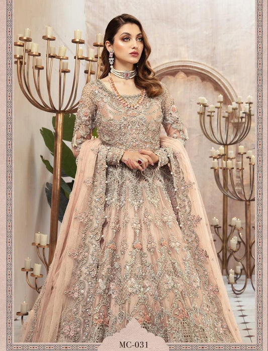 MariaB Couture  MC-031 Vol. 5 Ready-to-Wear luxury collection is abloom with patterns and embroideries that are exquisitely fleuritine ✨ Maria b (Handmade) Wedding Collection MC-031